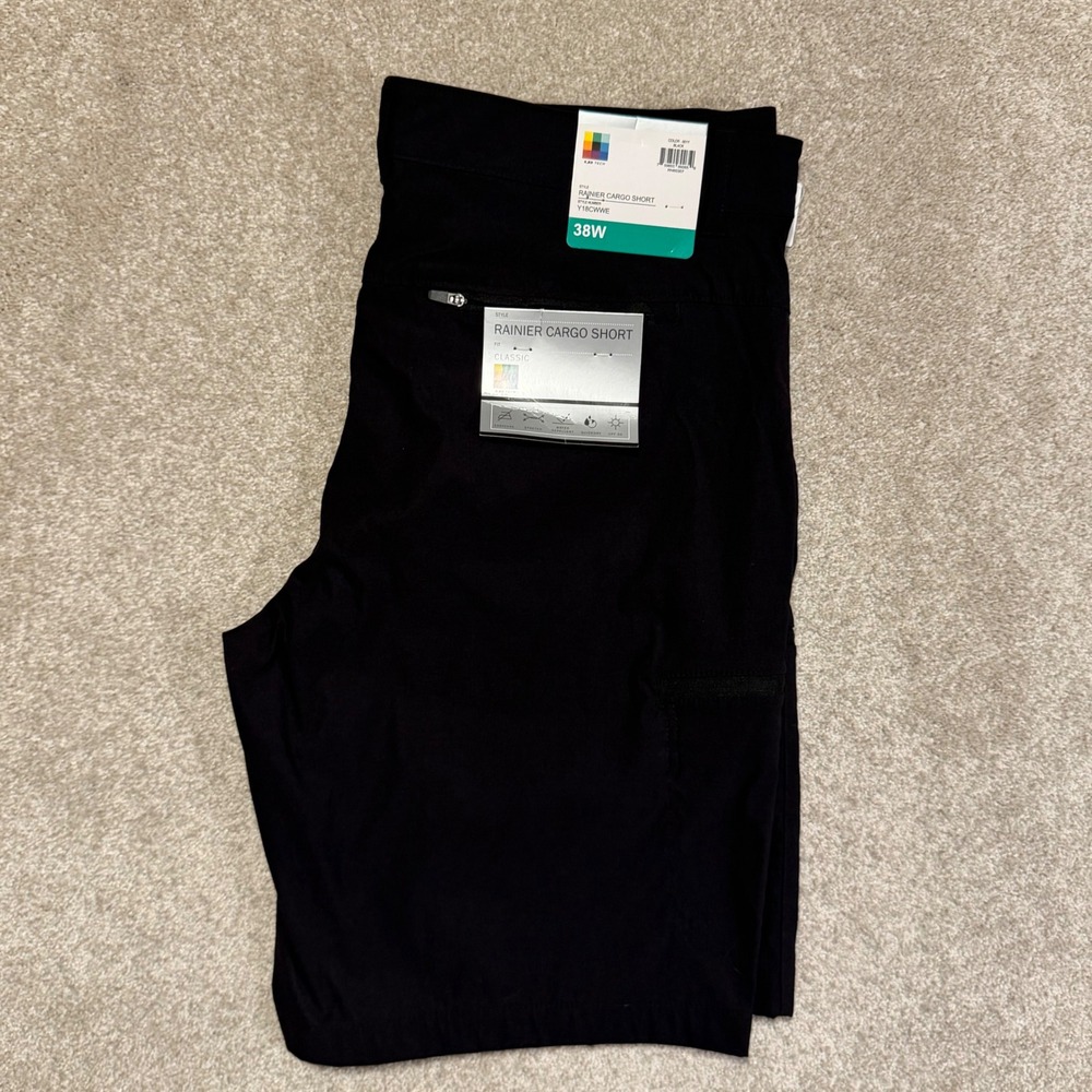 UB Tech Rainier Cargo Short Mens 38 Black Stretch Water Repellent Y18CWWE NWT
